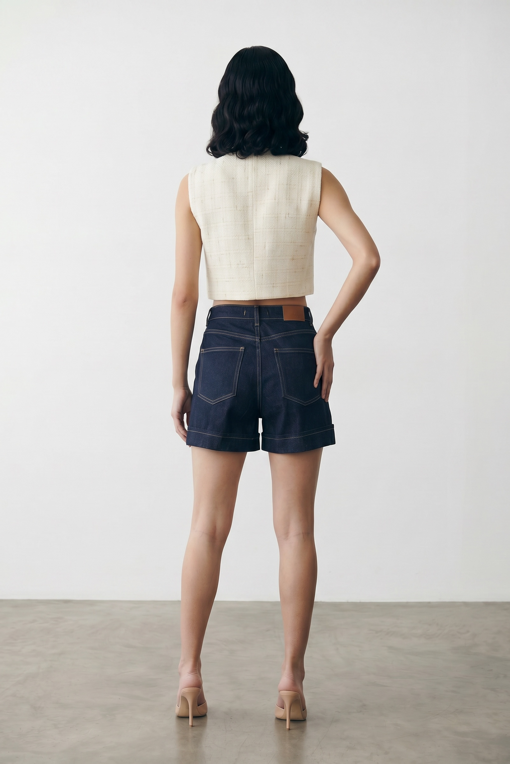 Timeless Mom Short - Navy Jeans