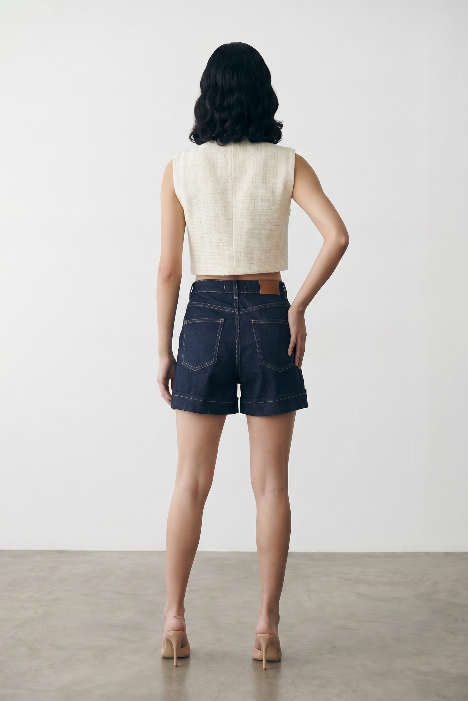 Timeless Mom Short - Navy Jeans