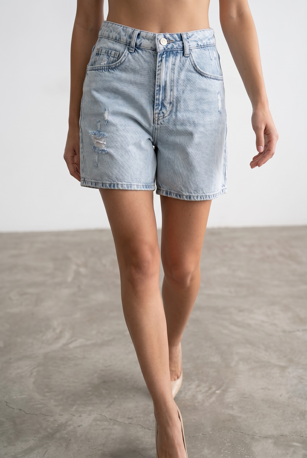 Distressed Short - Stone Blue