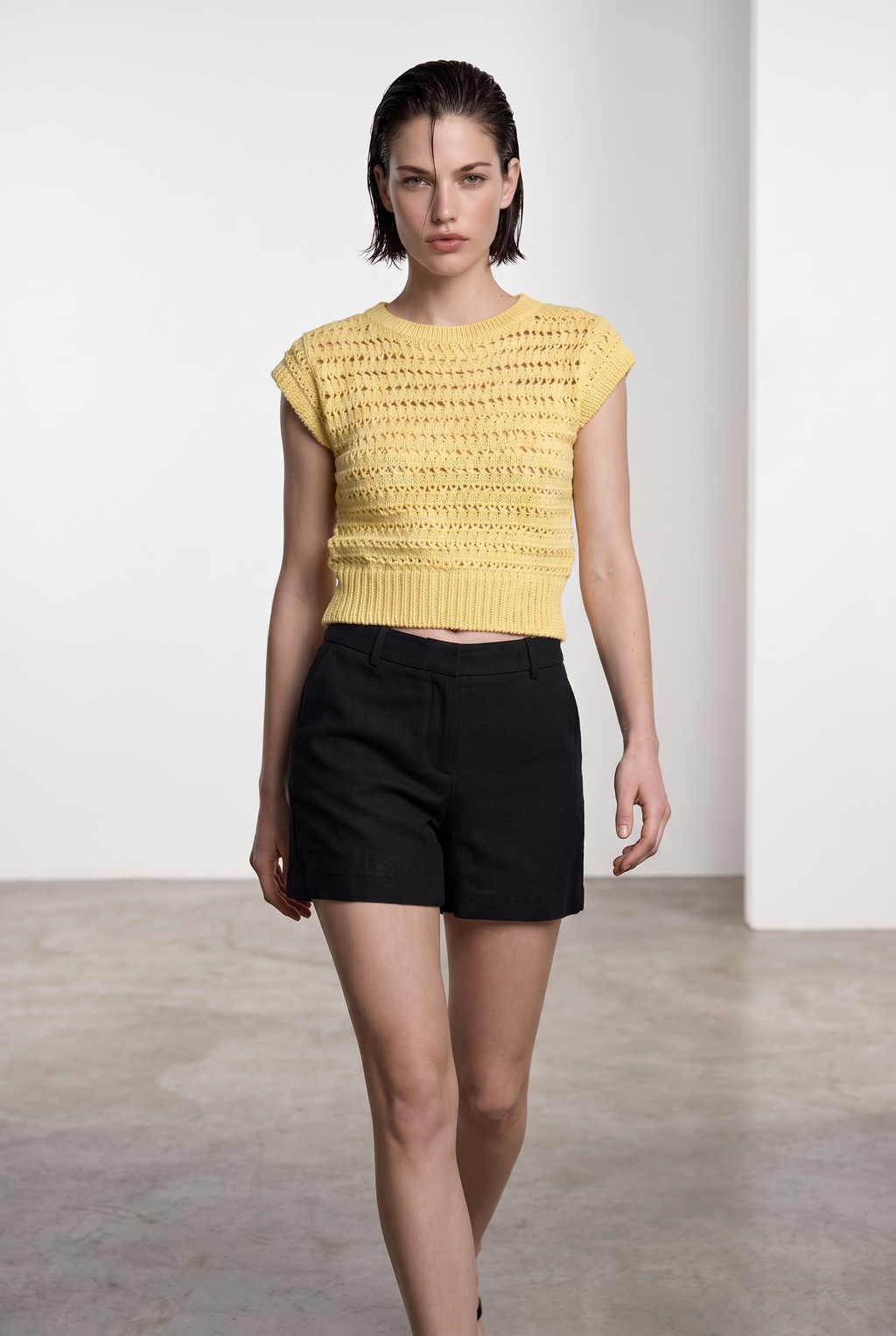 Linen Short - Black