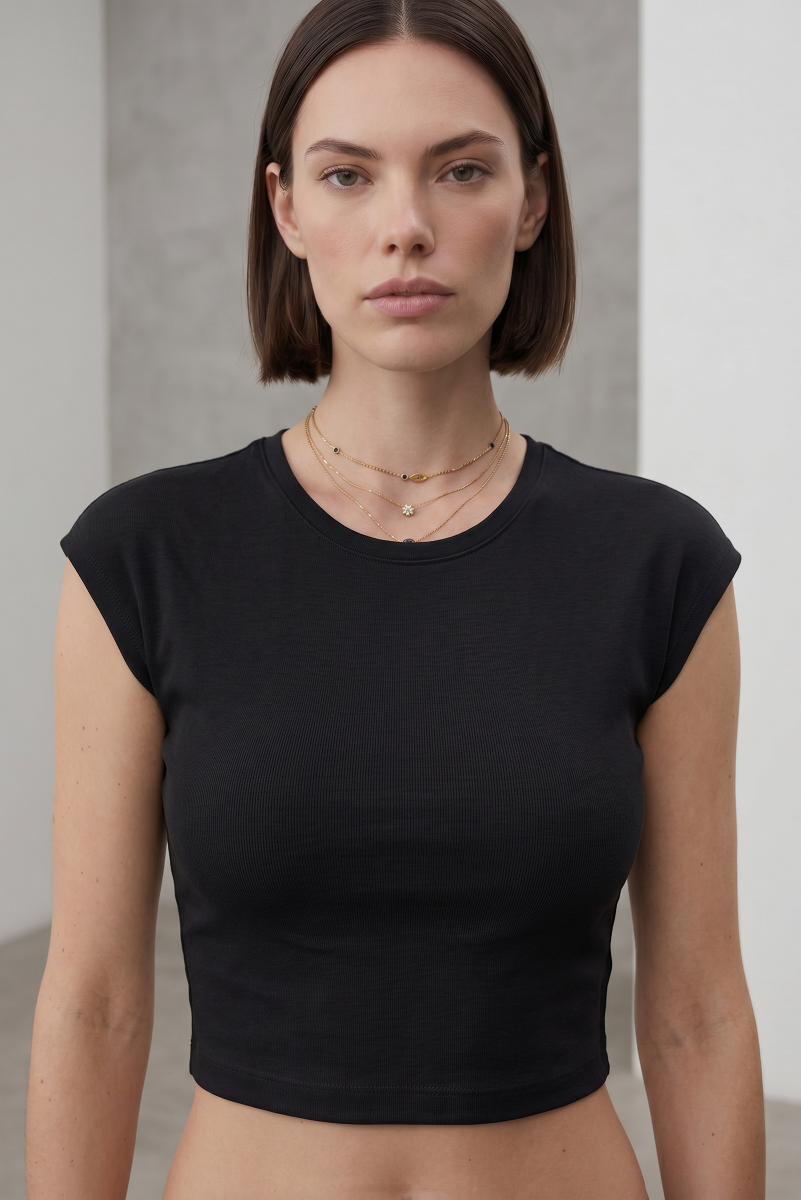 Simple Crop Top - Black
