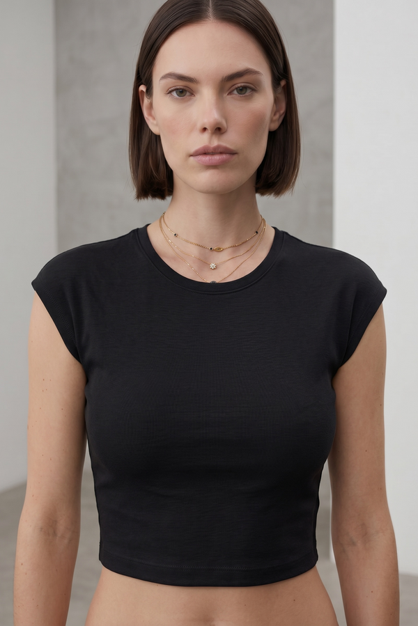 Simple Crop Top - Black