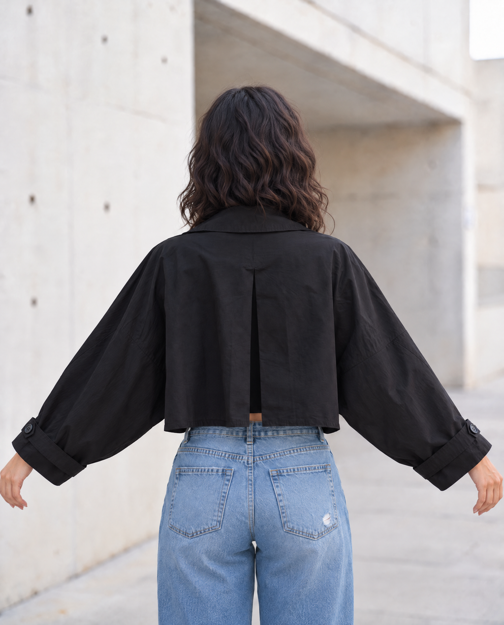 Cropped Trench - Black